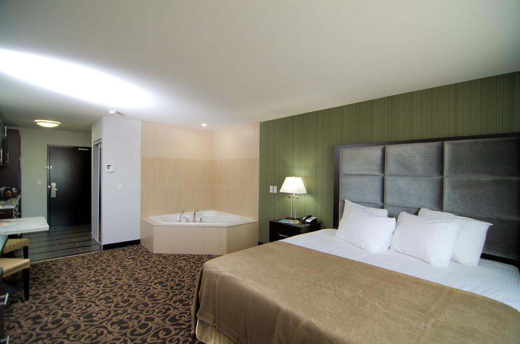 Paradise Inn And Suites Redwater Εξωτερικό φωτογραφία
