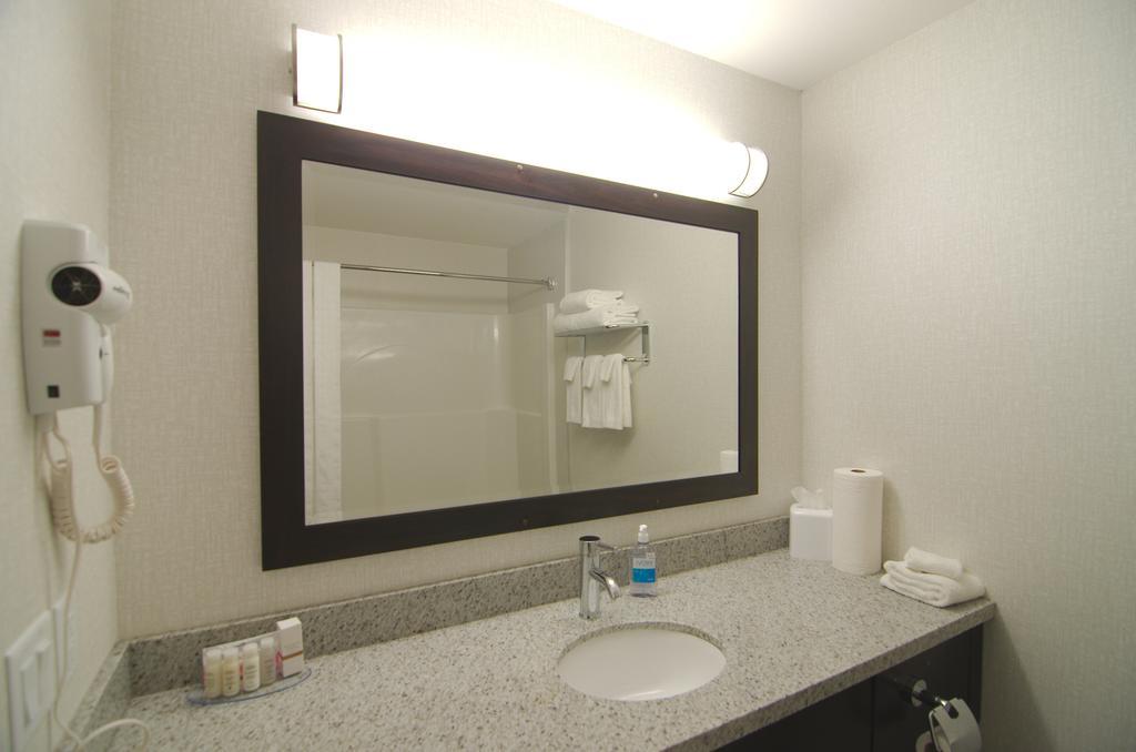 Paradise Inn And Suites Redwater Δωμάτιο φωτογραφία