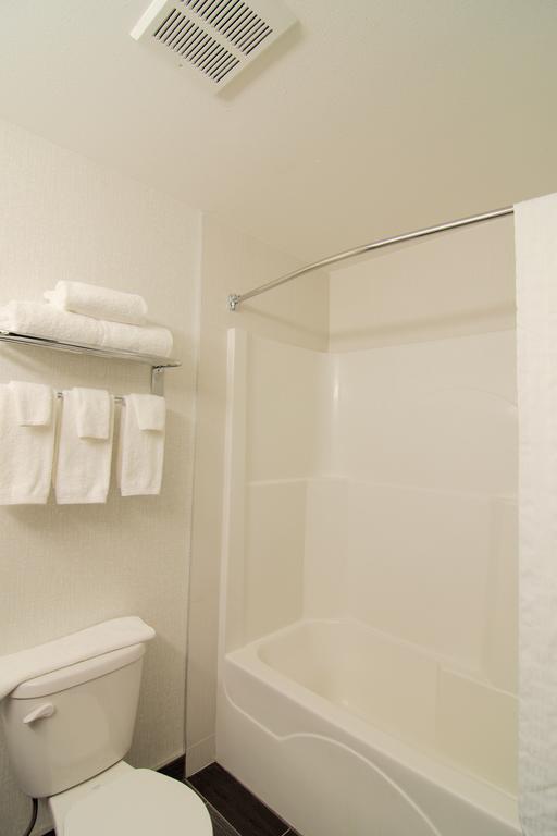 Paradise Inn And Suites Redwater Δωμάτιο φωτογραφία