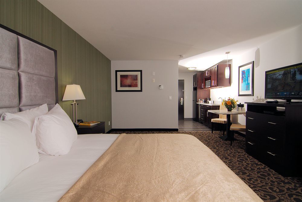 Paradise Inn And Suites Redwater Εξωτερικό φωτογραφία