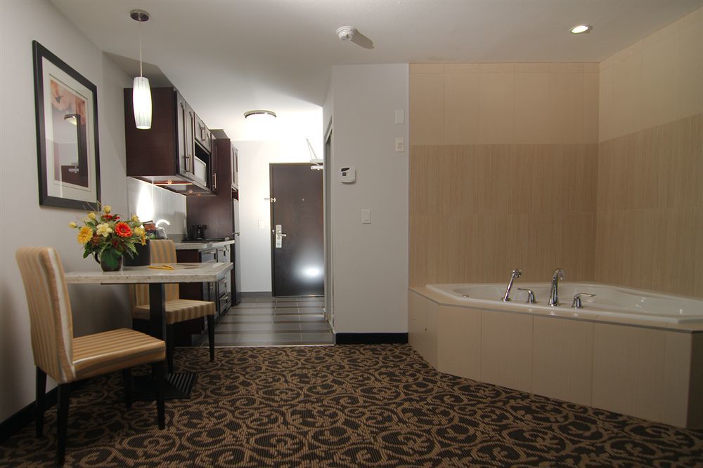 Paradise Inn And Suites Redwater Εξωτερικό φωτογραφία