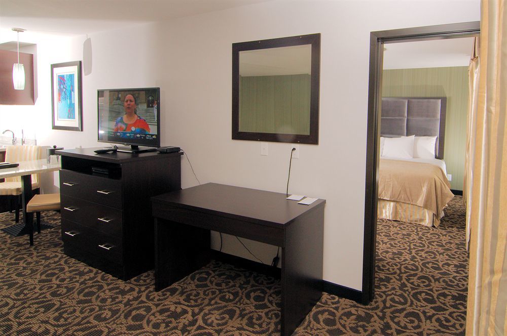 Paradise Inn And Suites Redwater Εξωτερικό φωτογραφία