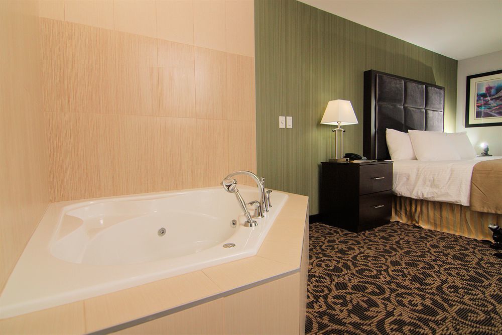 Paradise Inn And Suites Redwater Εξωτερικό φωτογραφία